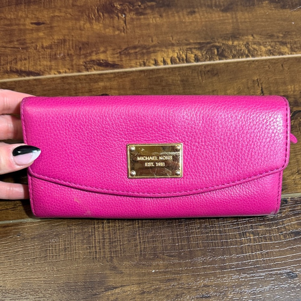 Michael Kors Fuchsia Leather Wallet